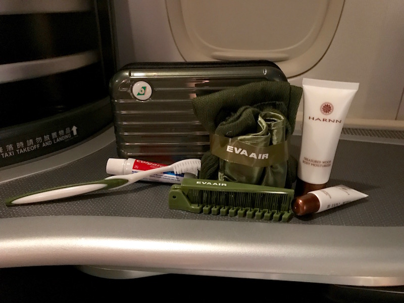 Contents Of Rimowa Amenity Kit