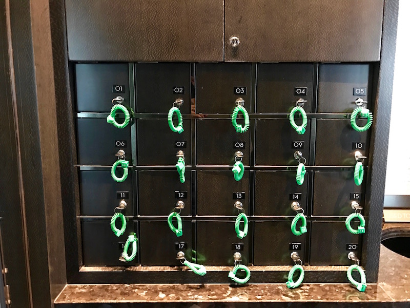 Lockers For Small Personal Items 