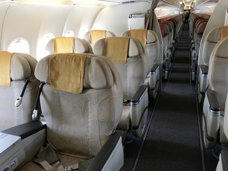 Asiana Airlines Airbus A321 Cabin