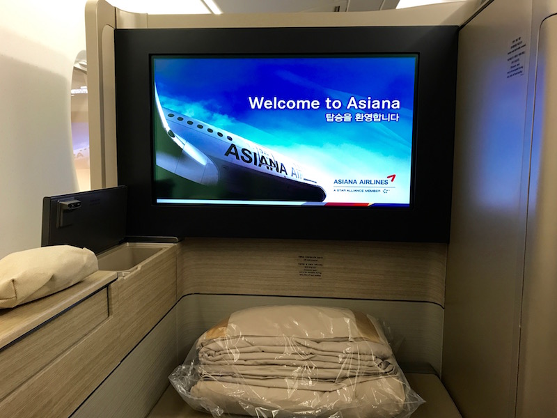 32 Inch In-Flight Entertainment Display