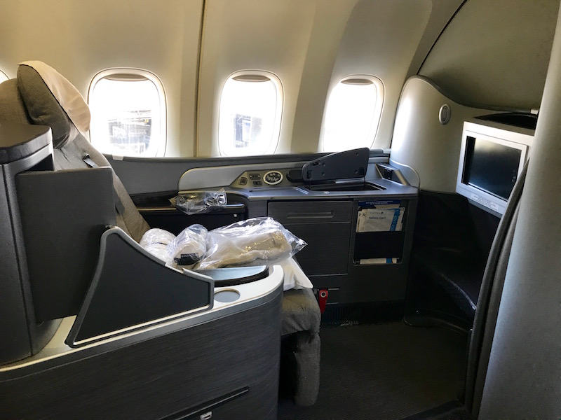 United Airlines Boeing 747 First Class Seat