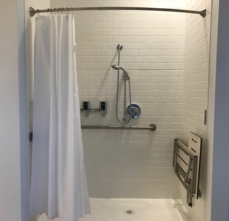 Accessible King Room Shower 