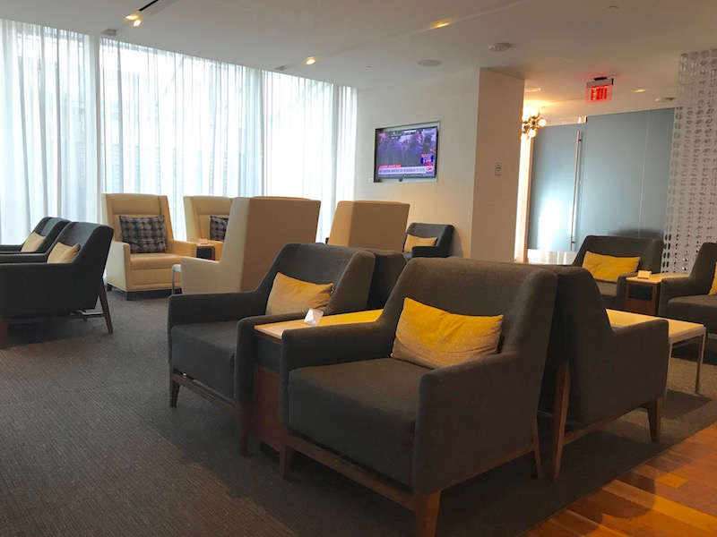 Star Alliance First Class Lounge Los Angeles Seating