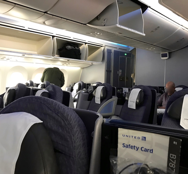 United Airlines Boeing 787 Business Class Forward Cabin 