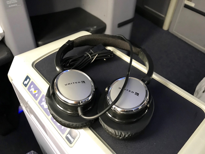United Airlines Business Class Headphones 