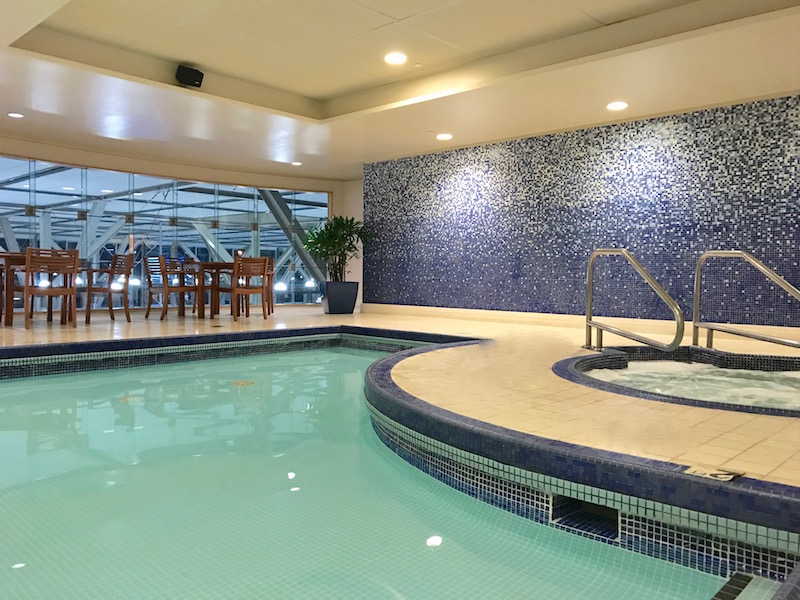 Fairmont Vancouver Airport Hotel Pool