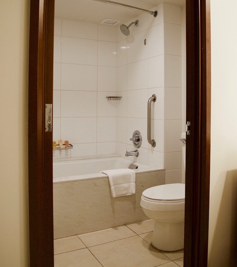 Marriott Wailea Beach Resort Bathroom