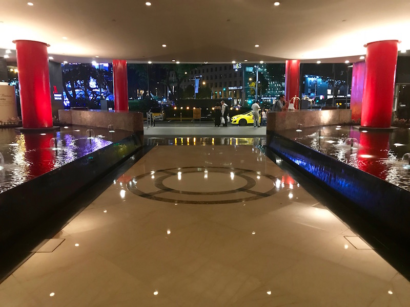 Singapore Marriott Tang Plaza Hotel Entrance
