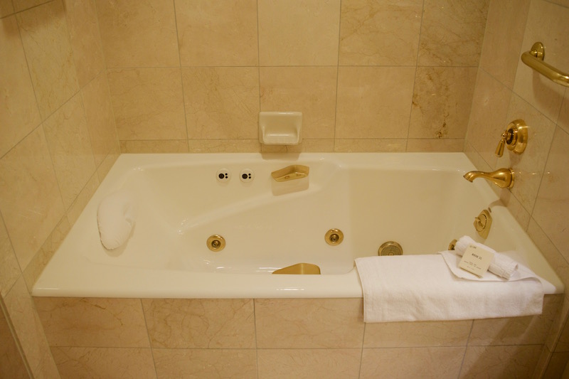 Gold Floor Room Jetted Tub