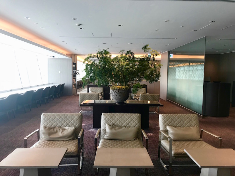 Japan Airlines First Class Lounge Tokyo Haneda Seating